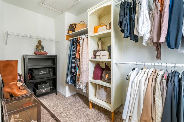 2725 W 127th Lane, Crown Point, IN 46307