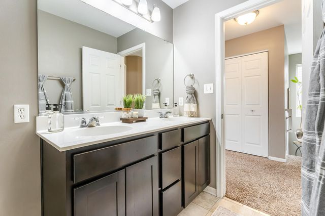 2725 W 127th Lane, Crown Point, IN 46307