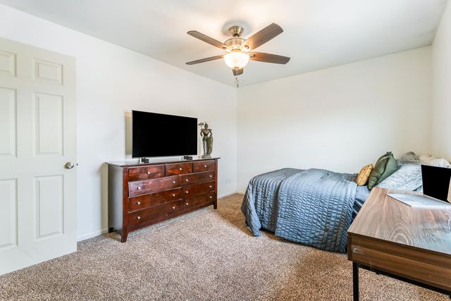 2725 W 127th Lane, Crown Point, IN 46307