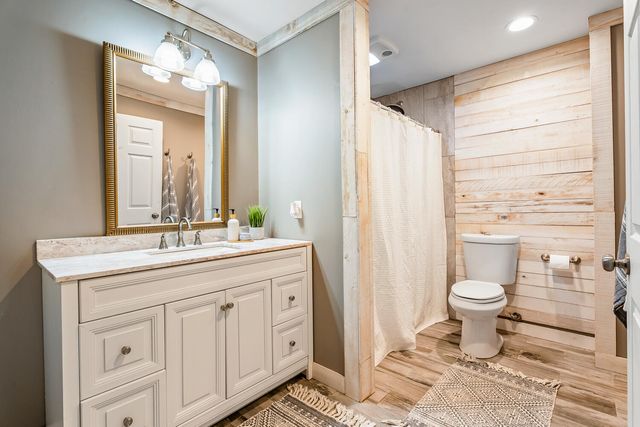 2725 W 127th Lane, Crown Point, IN 46307