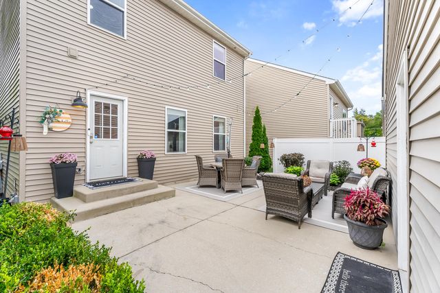 2725 W 127th Lane, Crown Point, IN 46307