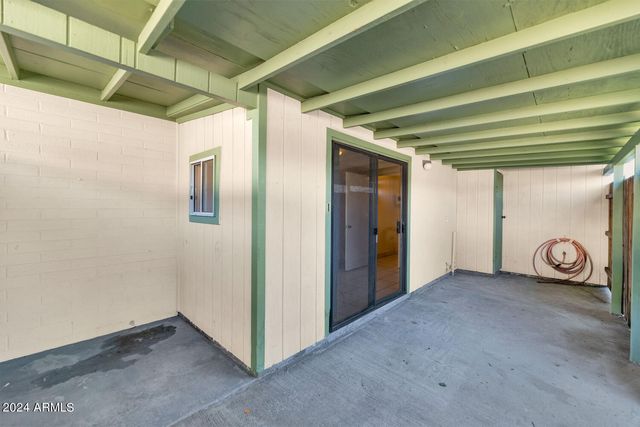 8916 N 11 Street, Phoenix, AZ 85020