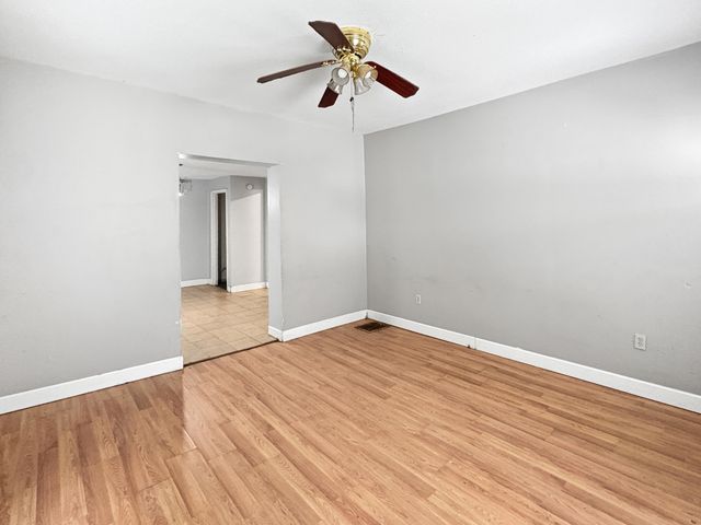 956 Baxter Street SE, Grand Rapids, MI 49506