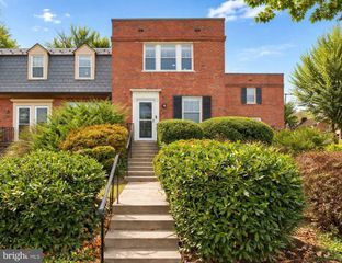 1300 S CLEVELAND ST #363, Arlington, VA 22204