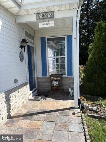 99 ROBIN LN, Barnegat, NJ 08005