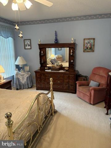 99 ROBIN LN, Barnegat, NJ 08005