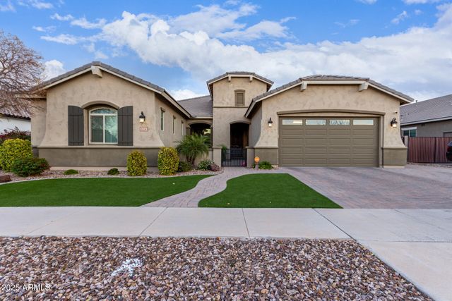 20243 E RAVEN Drive, Queen Creek, AZ 85142