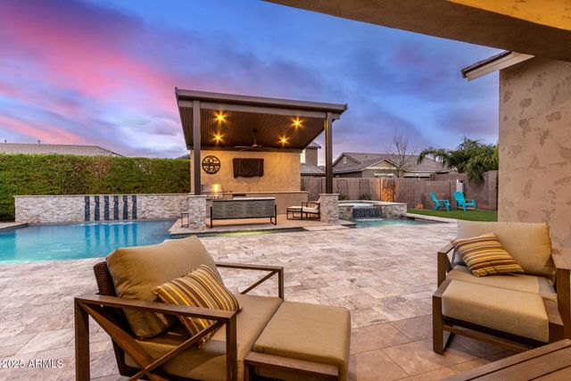 20243 E RAVEN Drive, Queen Creek, AZ 85142