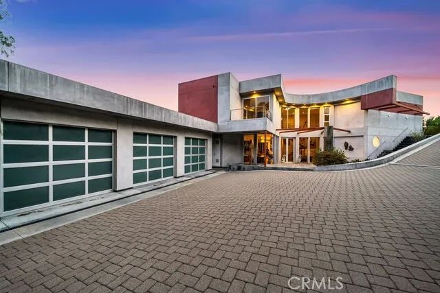 10182 Cowan Heights Drive, North Tustin, CA 92705