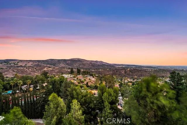 10182 Cowan Heights Drive, North Tustin, CA 92705