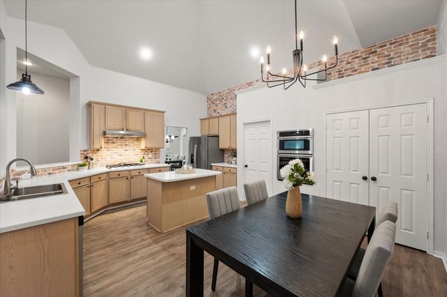 106 Rolling Rock Drive, Trophy Club, TX 76262