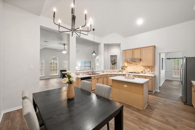 106 Rolling Rock Drive, Trophy Club, TX 76262
