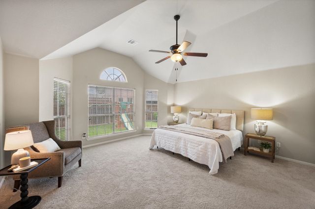 106 Rolling Rock Drive, Trophy Club, TX 76262
