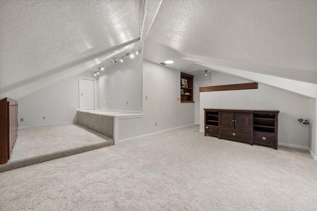 106 Rolling Rock Drive, Trophy Club, TX 76262