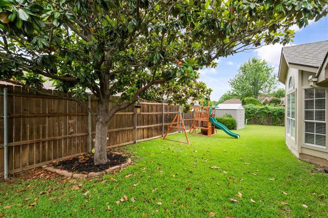 106 Rolling Rock Drive, Trophy Club, TX 76262