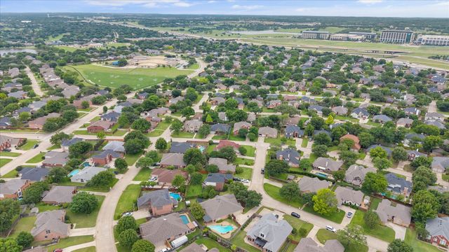 106 Rolling Rock Drive, Trophy Club, TX 76262