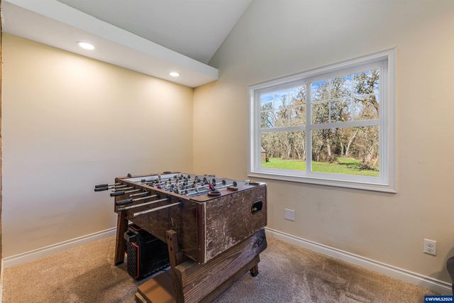 24291 SW Rogers Rd, Sheridan, OR 97378