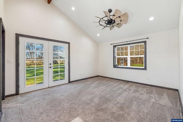 24291 SW Rogers Rd, Sheridan, OR 97378