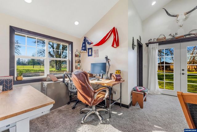 24291 SW Rogers Rd, Sheridan, OR 97378