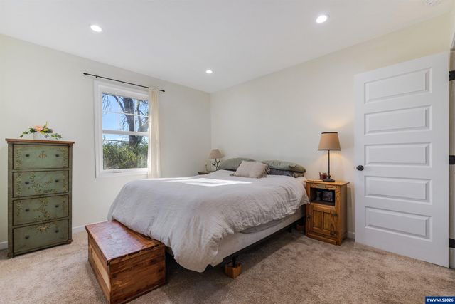 24291 SW Rogers Rd, Sheridan, OR 97378