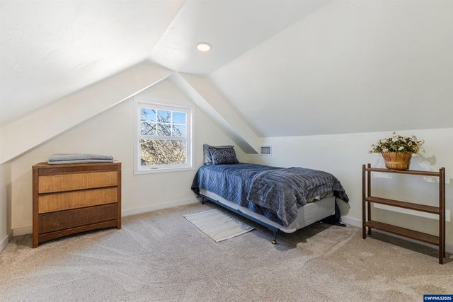 24291 SW Rogers Rd, Sheridan, OR 97378