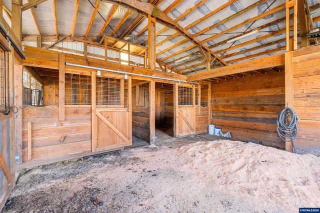 24291 SW Rogers Rd, Sheridan, OR 97378
