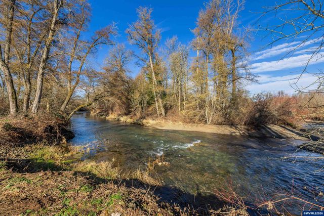 24291 SW Rogers Rd, Sheridan, OR 97378