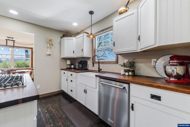 24291 SW Rogers Rd, Sheridan, OR 97378