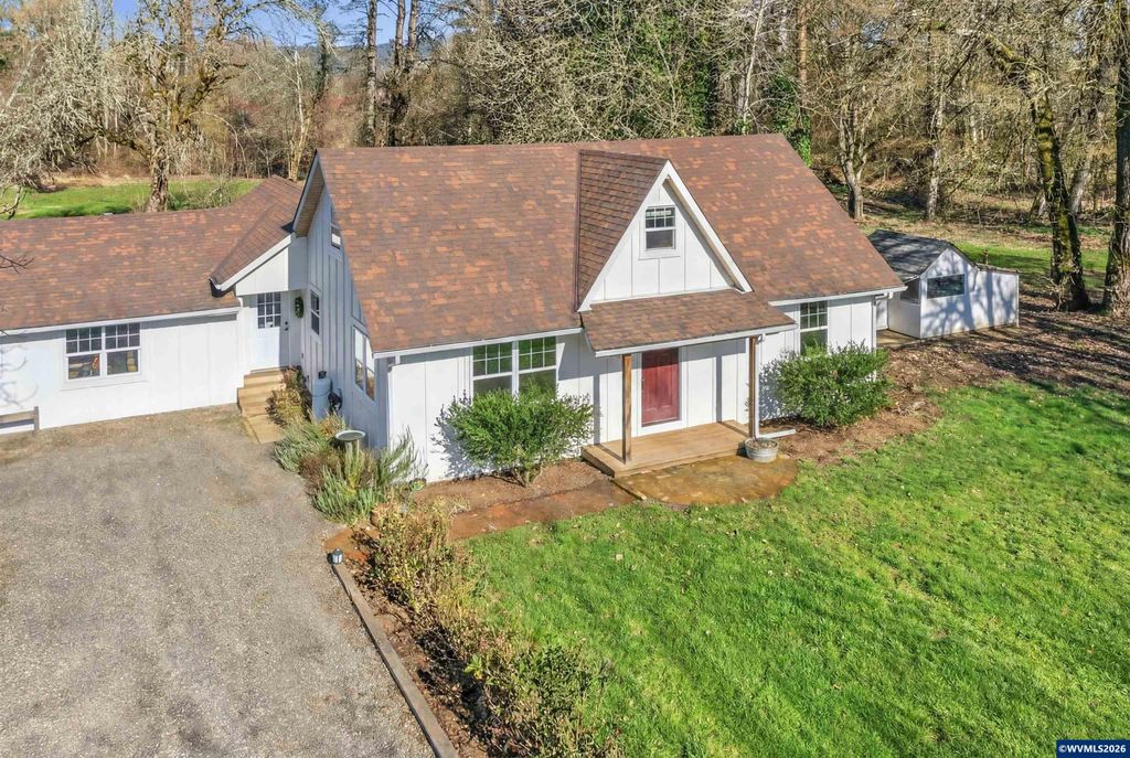 24291 SW Rogers Rd, Sheridan, OR 97378