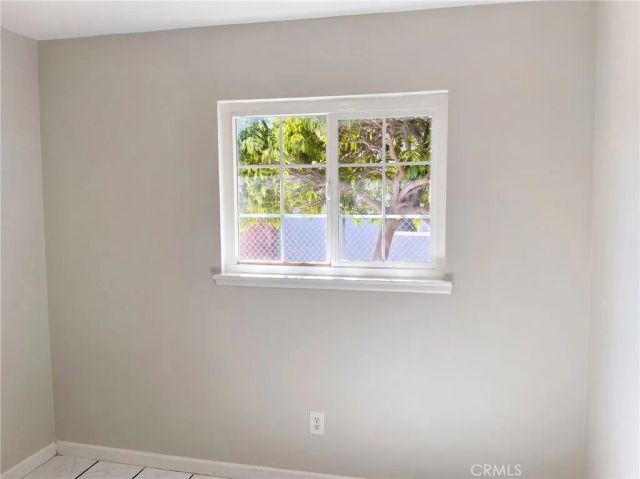 695 N Pepper Avenue, Rialto, CA 92376