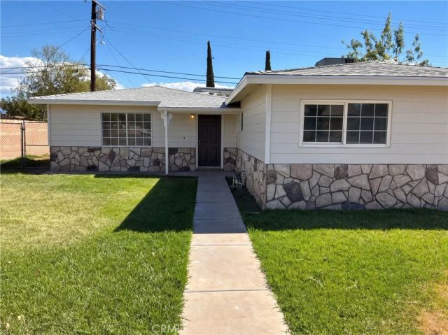 695 N Pepper Avenue, Rialto, CA 92376