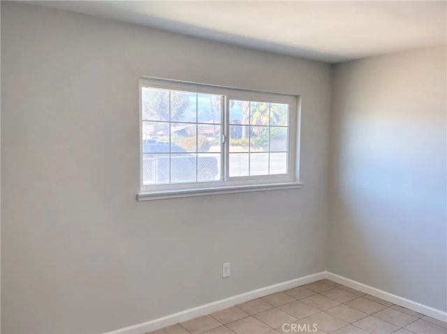 695 N Pepper Avenue, Rialto, CA 92376