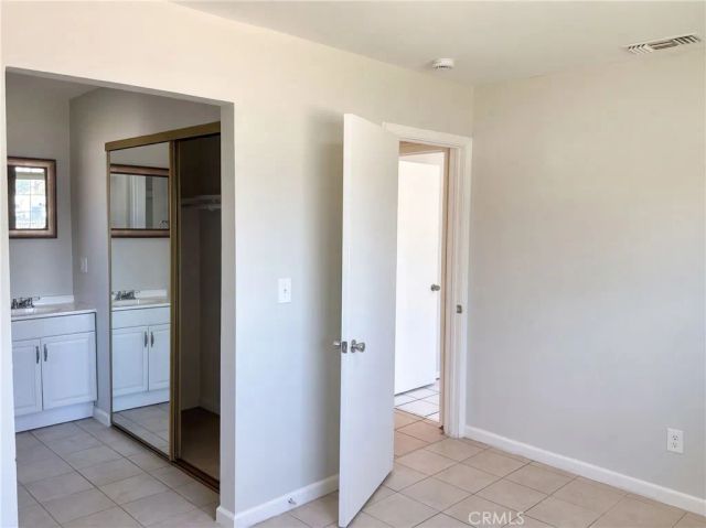 695 N Pepper Avenue, Rialto, CA 92376