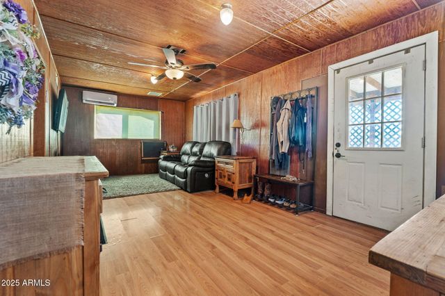 732 E HONDA BOW Road, Phoenix, AZ 85086