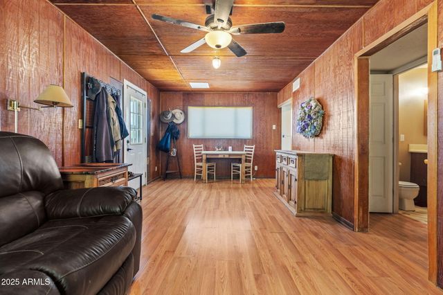 732 E HONDA BOW Road, Phoenix, AZ 85086