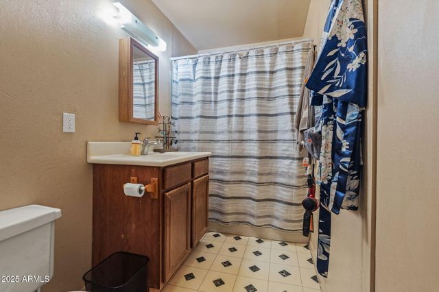 732 E HONDA BOW Road, Phoenix, AZ 85086