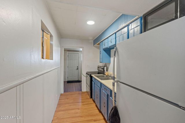 732 E HONDA BOW Road, Phoenix, AZ 85086