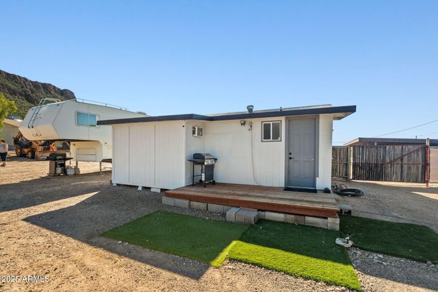 732 E HONDA BOW Road, Phoenix, AZ 85086