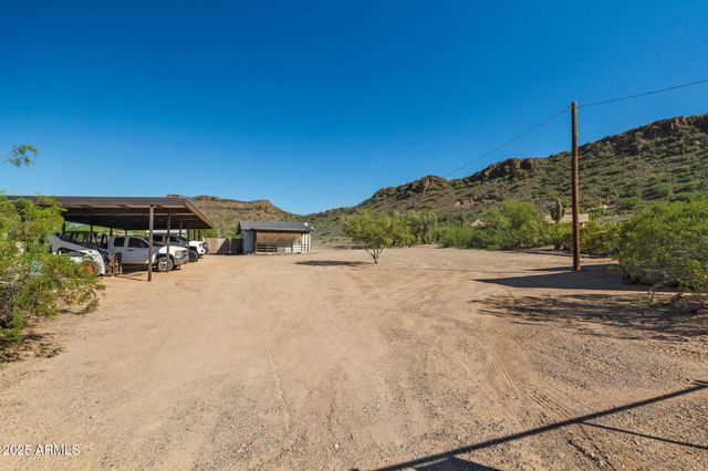 732 E HONDA BOW Road, Phoenix, AZ 85086