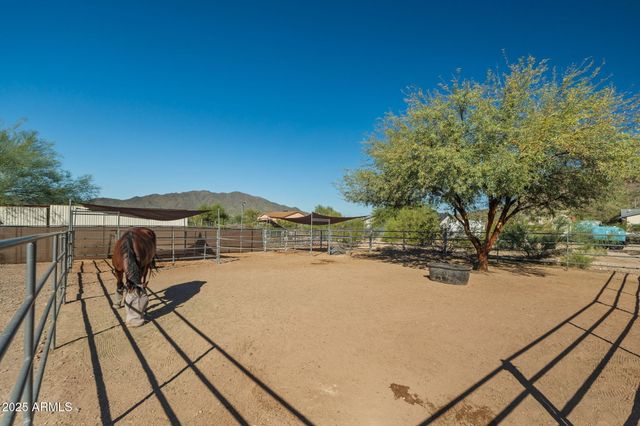 732 E HONDA BOW Road, Phoenix, AZ 85086