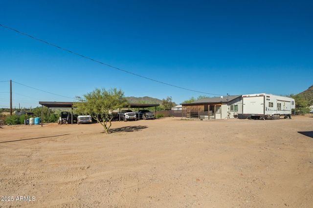 732 E HONDA BOW Road, Phoenix, AZ 85086