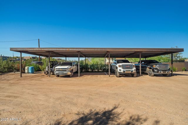 732 E HONDA BOW Road, Phoenix, AZ 85086