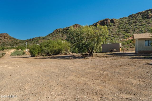 732 E HONDA BOW Road, Phoenix, AZ 85086