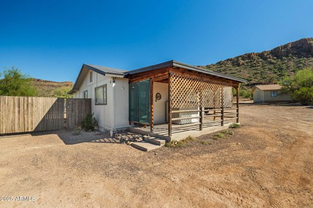 732 E HONDA BOW Road, Phoenix, AZ 85086