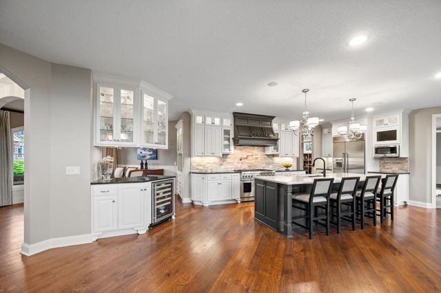 15510 53rd Avenue N, Plymouth, MN 55446