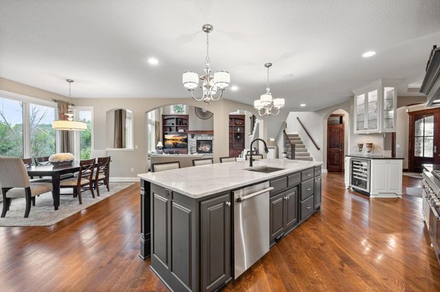 15510 53rd Avenue N, Plymouth, MN 55446