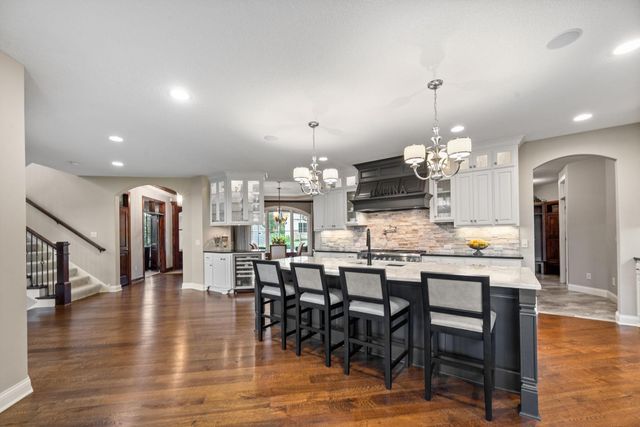 15510 53rd Avenue N, Plymouth, MN 55446
