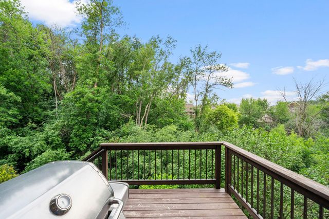 15510 53rd Avenue N, Plymouth, MN 55446