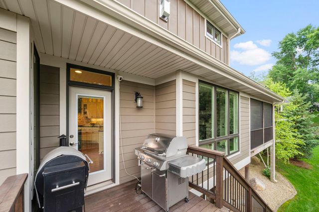 15510 53rd Avenue N, Plymouth, MN 55446