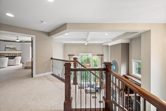 15510 53rd Avenue N, Plymouth, MN 55446